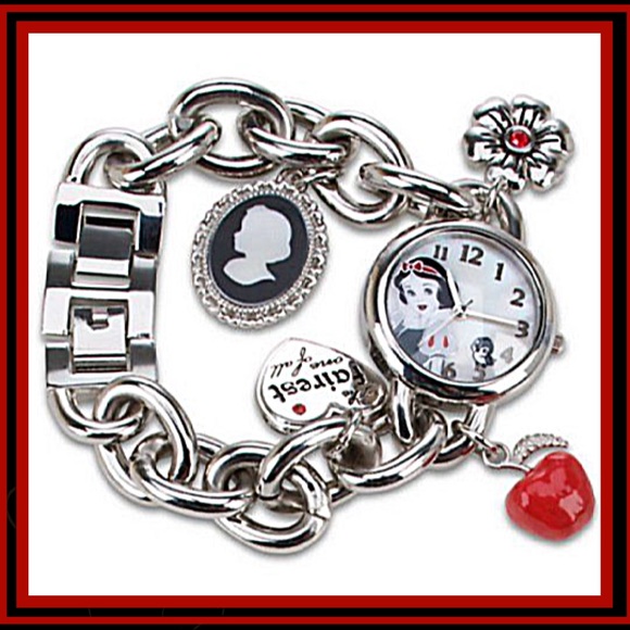 Snow White Dwarfs Red Apple Charm Chain Watch NIB - Picture 5 of 5